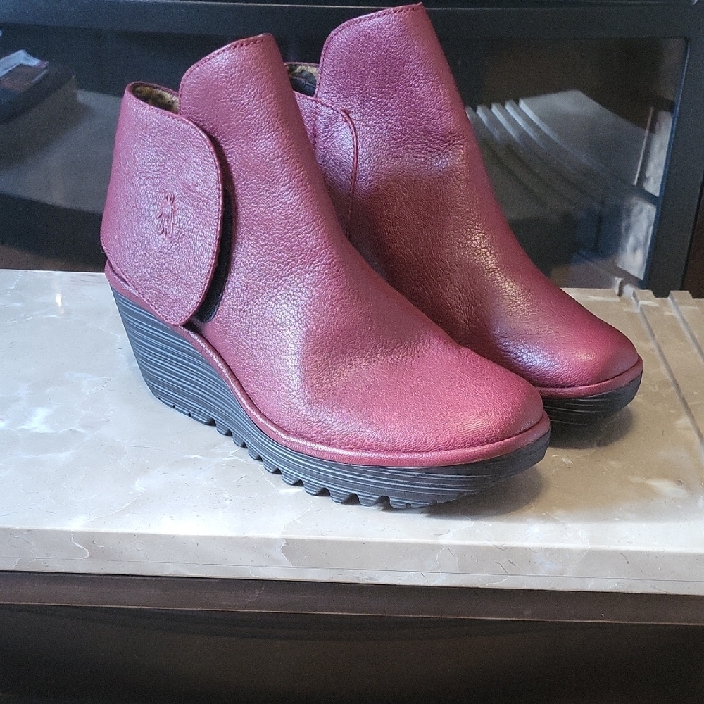 Fly London Red Ankle Booties with Rugged Sole - Picture 3 of 10